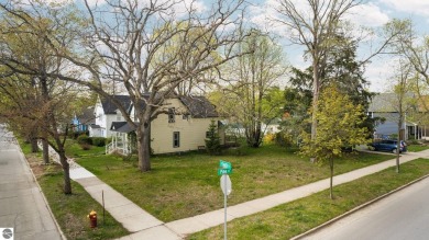 Beach Lot For Sale in Traverse City, Michigan