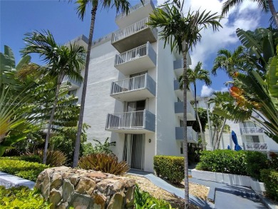 Beach Condo For Sale in North Bay Village, Florida