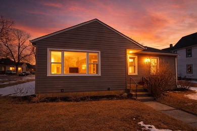 Beach Home For Sale in Michigan City, Indiana