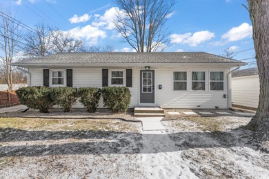 Beach Home For Sale in Michigan City, Indiana