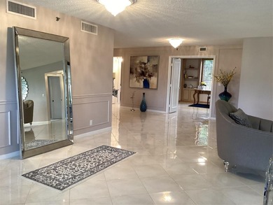 Beach Condo For Sale in Boca Raton, Florida