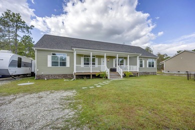 Beach Home For Sale in Southport, North Carolina