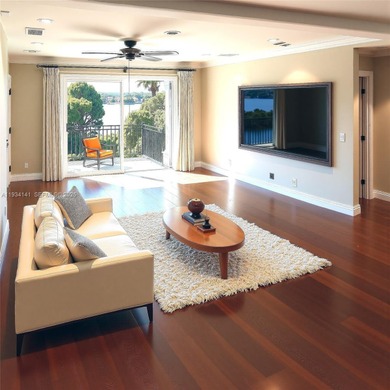 Beach Condo For Sale in Cutler Bay, Florida