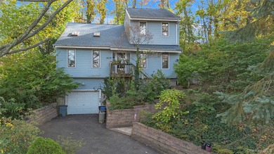 Beach Home For Sale in Centerport, New York