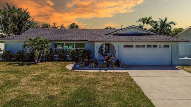 Beach Home For Sale in St. Petersburg, Florida