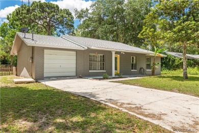 Beach Home For Sale in Crystal River, Florida