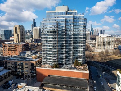 Beach Condo Active Under Contract in Chicago, Illinois