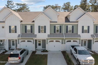 Beach Townhome/Townhouse For Sale in Beaufort, North Carolina