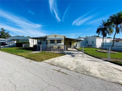 Beach Home For Sale in Bradenton, Florida