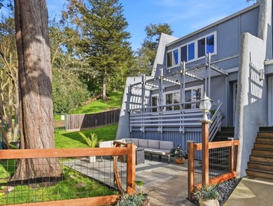 Beach Townhome/Townhouse Active Under Contract in Aptos, California
