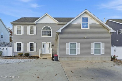 Beach Home For Sale in Toms River, New Jersey