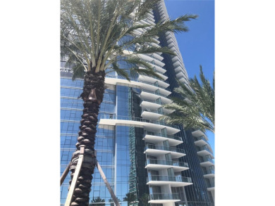 Beach Condo For Sale in Miami, Florida