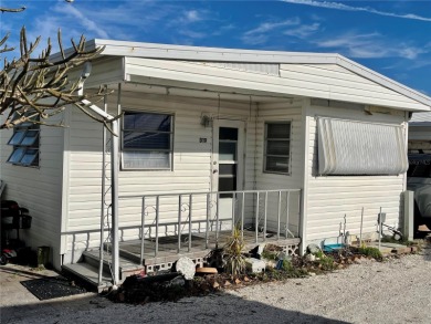 Beach Home For Sale in Longboat Key, Florida