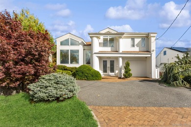 Beach Home For Sale in Merrick, New York