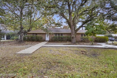 Beach Home For Sale in Gautier, Mississippi