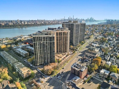 Beach Condo For Sale in Fort Lee, New Jersey