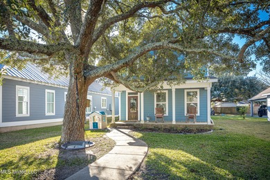 Beach Home For Sale in Ocean Springs, Mississippi