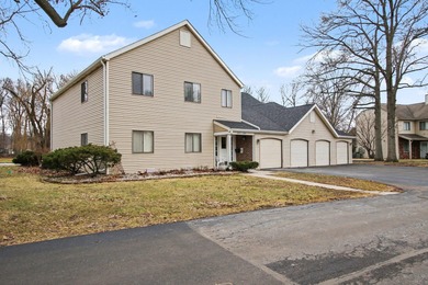 Condo For Sale in Chesterton image photo picture