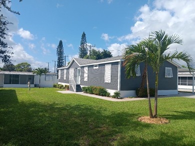 Beach Home For Sale in Hobe Sound, Florida