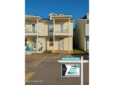 Beach Townhome/Townhouse For Sale in Gulfport, Mississippi