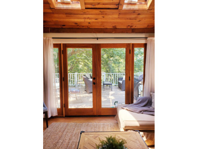 3BR Beach House: Large Deck, Secluded - Beach Vacation Rentals in Baiting Hollow, New York on Beachhouse.com