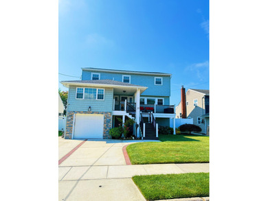 Beach Home For Sale in Freeport, New York