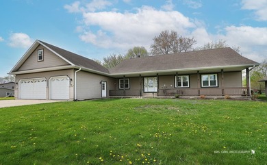 Beach Home Active Under Contract in Winthrop Harbor, Illinois