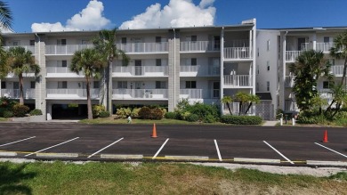 Beach Condo For Sale in Englewood, Florida