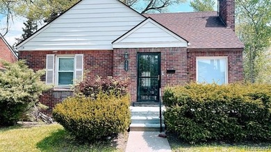 Beach Home Active Under Contract in Detroit, Michigan