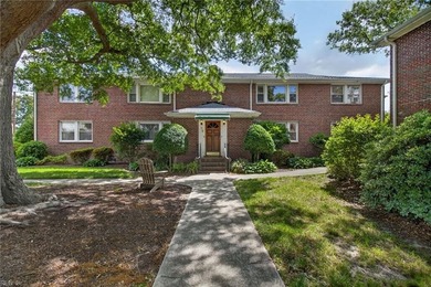 Beach Condo For Sale in Virginia Beach, Virginia