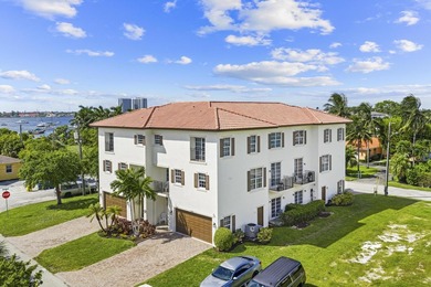 Beach Home For Sale in West Palm Beach, Florida