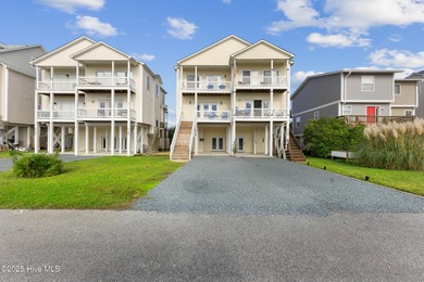 Beach Townhome/Townhouse For Sale in North Topsail Beach, North Carolina