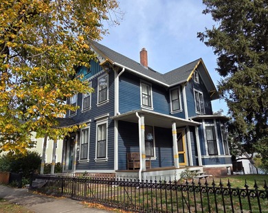 Beach Home Active Under Contract in New Haven, Connecticut