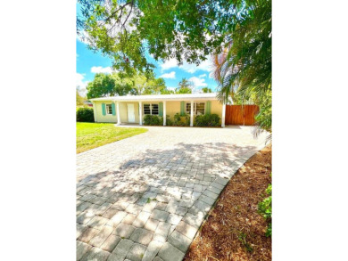 Beach Home For Sale in Vero Beach, Florida