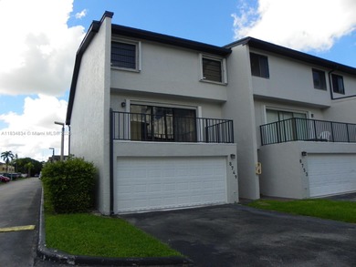 Beach Townhome/Townhouse For Sale in Miami, Florida