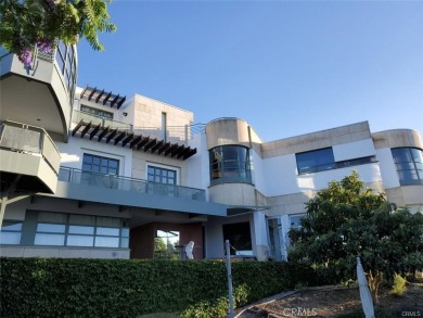 Beach Home For Sale in Rancho Palos Verdes, California