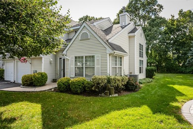 Beach Condo Sale Pending in Bay Shore, New York