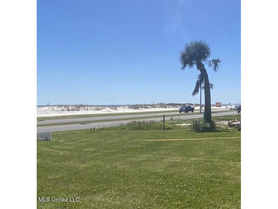Beach Lot For Sale in Biloxi, Mississippi