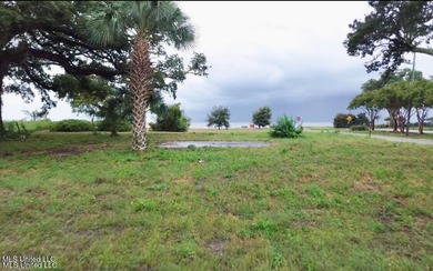 Beach Lot For Sale in Pass Christian, Mississippi