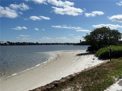 Beach Condo For Sale in Hypoluxo, Florida