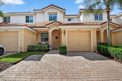 Beach Townhome/Townhouse For Sale in Boynton Beach, Florida