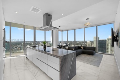 Beach Condo For Sale in Miami, Florida