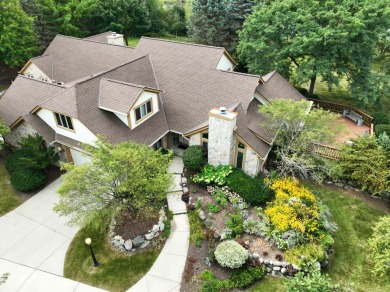 Beach Condo For Sale in Waukesha, Wisconsin