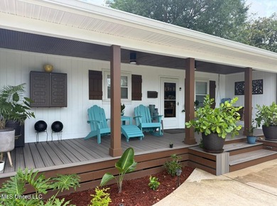 Beach Home For Sale in Gautier, Mississippi
