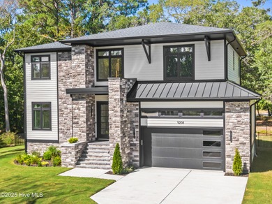 Beach Home For Sale in Wilmington, North Carolina