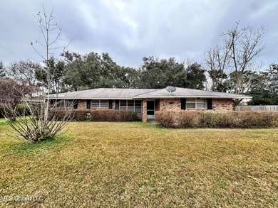 Beach Home Sale Pending in Long Beach, Mississippi