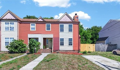 Beach Townhome/Townhouse For Sale in Newport News, Virginia