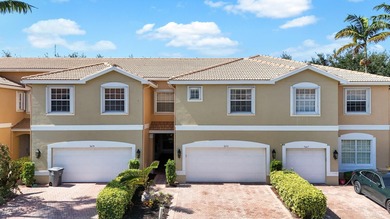 Townhome/Townhouse For Sale in Boynton Beach image photo picture