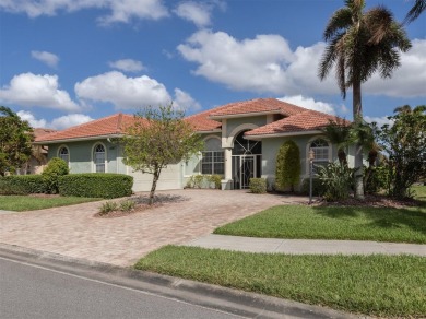 Beach Home Sale Pending in Venice, Florida