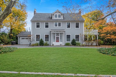 Beach Home Sale Pending in Great Neck, New York